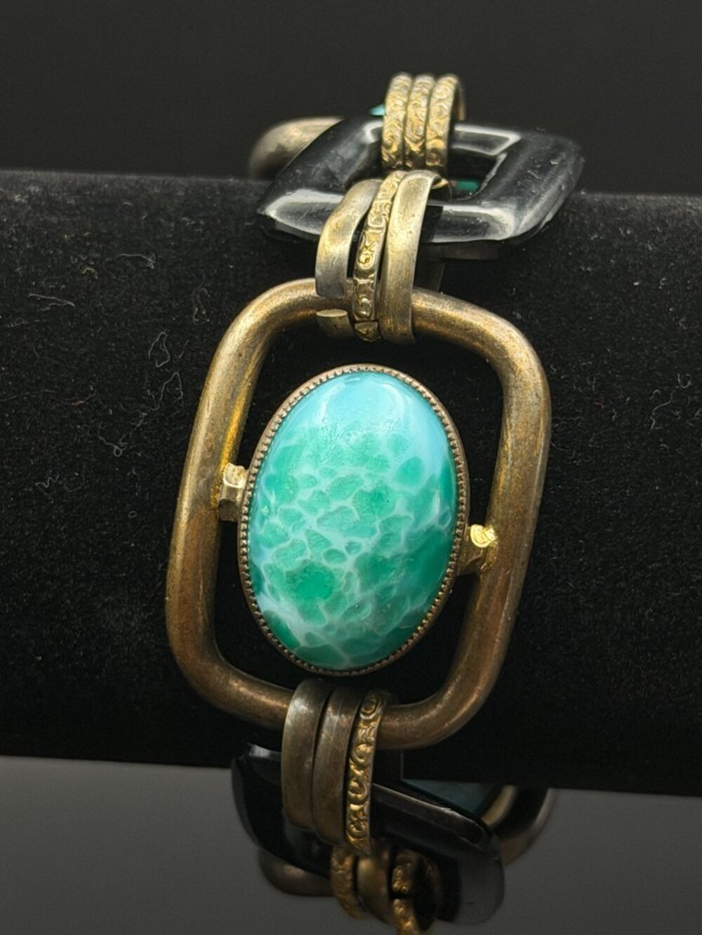 VTG BOHO Victorian Revival brass link bracelet green lucite moon glow stones 8"